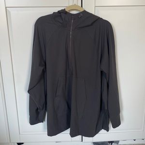 Athleta Charcoal Glacier Handkerchief Poncho M